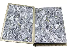 A gift book in a leather cover "The Sovereign. Niccolo Machiavelli"